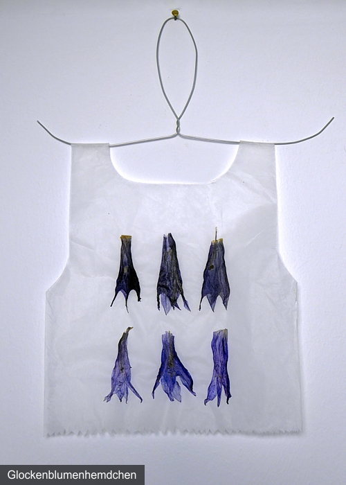 Hemdchen aus Japanpapier - Glockenblume